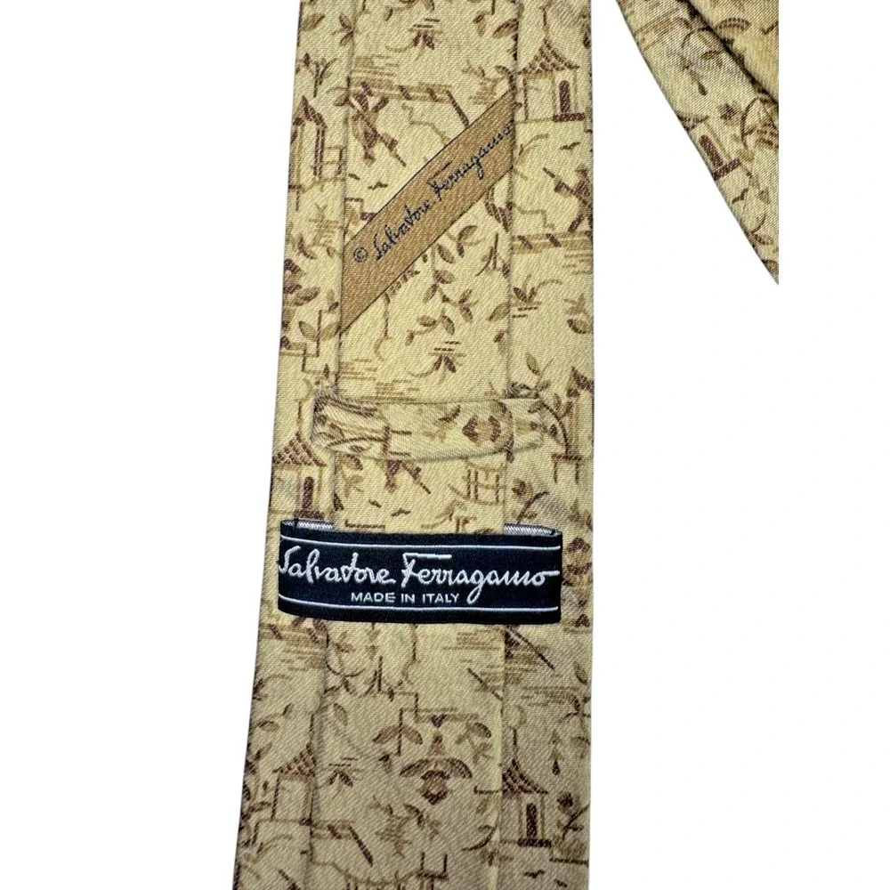 Salvatore Ferragamo Tie 100% Silk Yellow Brown Asian Print Novelty Office Career
